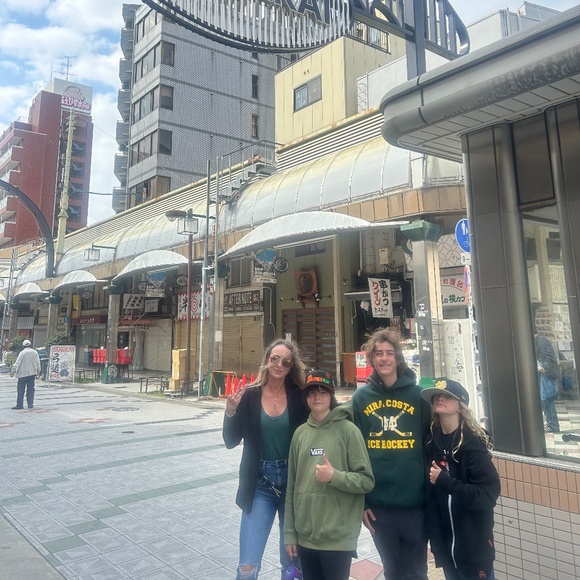 Meet your Posher, Amanda - Picture 5 of 8